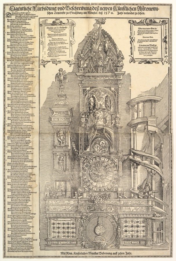 A tall black-and-white woodcut broadsheet. A stone tower of carved tiers rises the full height of the sheet, holding a large circular dial with a ring of numbers, a smaller globe-like dial below it, painted panels of figures above, a cockerel on a bracket at the left and a spiral staircase at the right. Dense columns of blackletter German text run down both margins and in three boxed panels at the top.